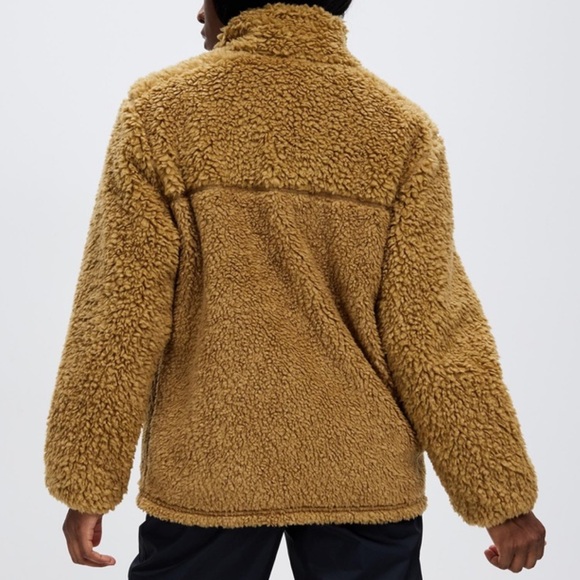 Patagonia Women’s Classic Retro X Fleece Jacket - Picture 6 of 6